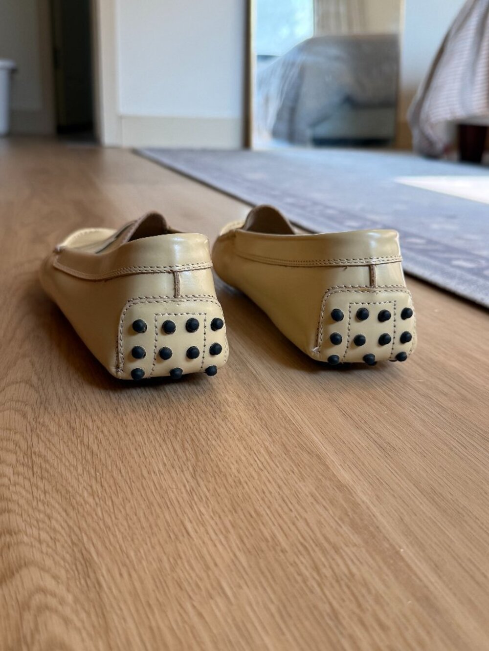 Tod's Gommino Loafers in Butter Yellow Leather - Picture 3 of 8